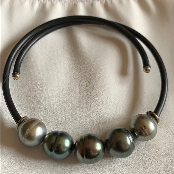 Black Pearl Bracelet - Picture 3 of 3